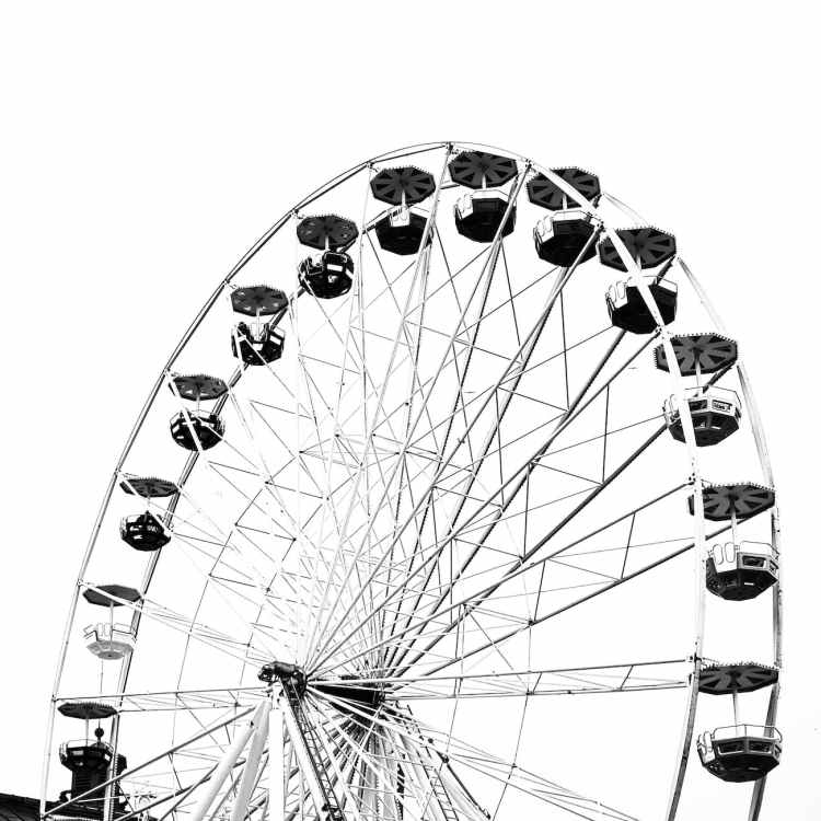photography of ferris wheel